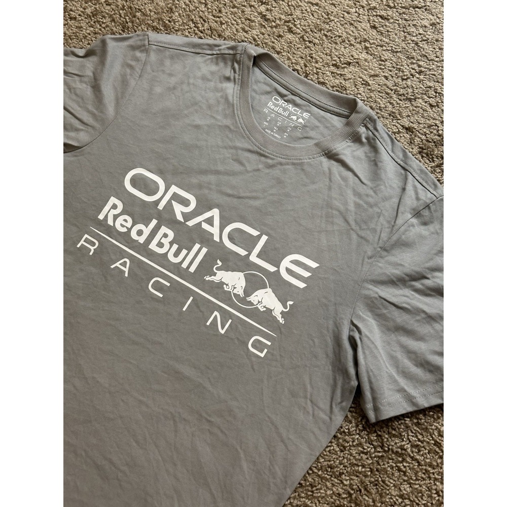 Men's Red Bull Oracle Racing Short Sleeve Graphic Shirt - Medium